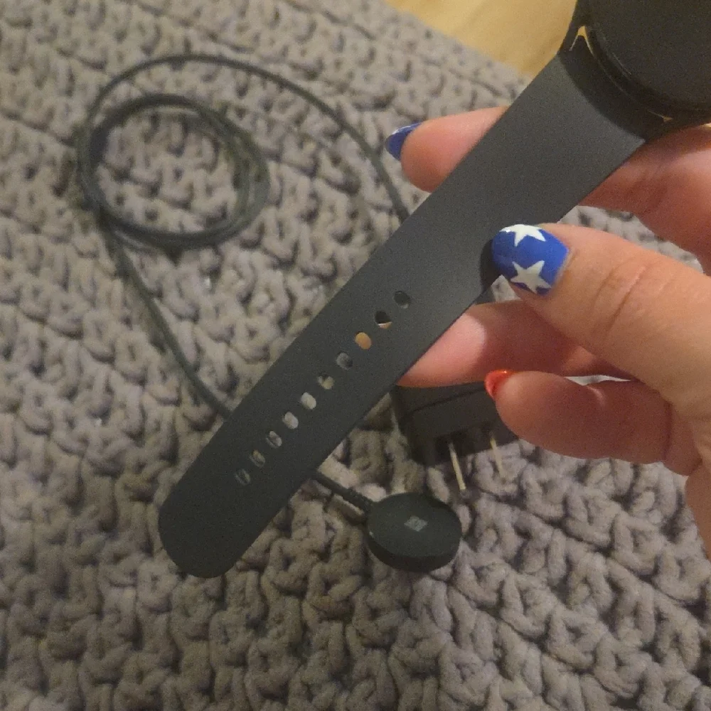 Samsung Black Smartwatch with Fitness Tracking